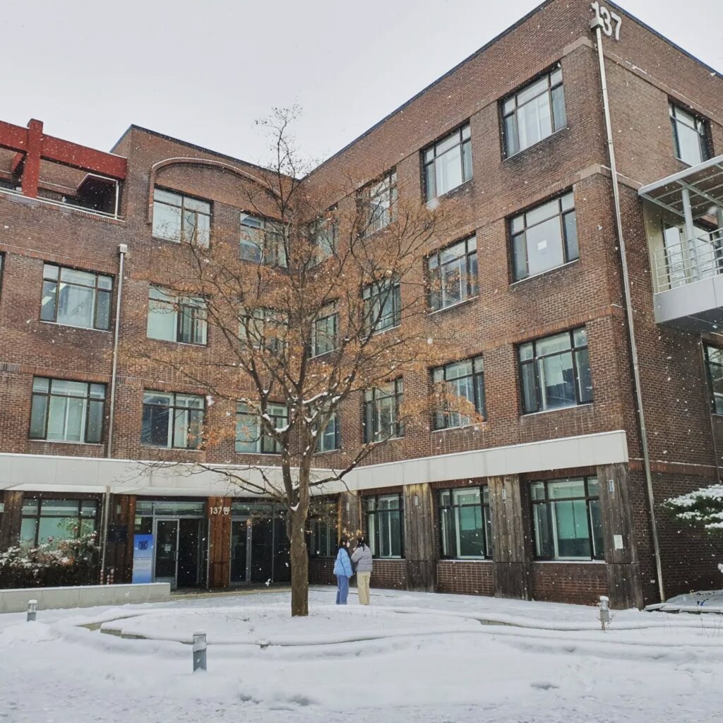 Khuôn viên hệ tiếng Đại học Quốc gia Seoul