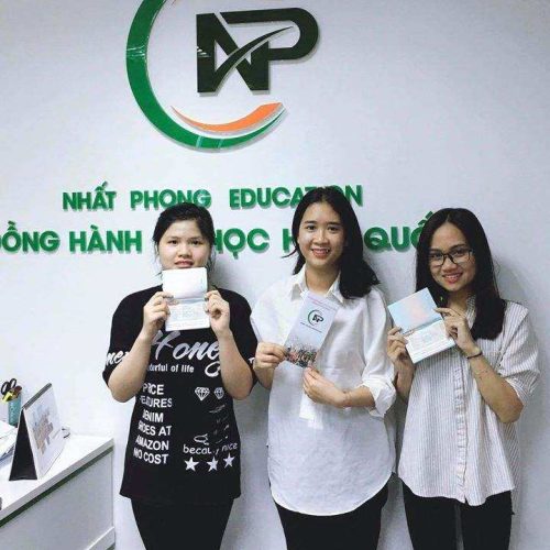 Trần Thị Thu Huế - Phan Thị Huyền - Hannam